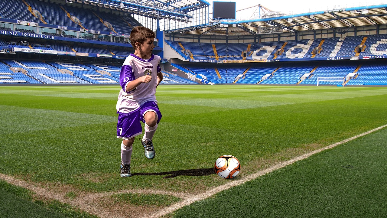 เดมเบเล่คว้ารางวัลนักฟุตบอลชายยอดเยี่ยมแห่งปีของฟีฟ่าประจำปี 2025 ขณะที่บอนมาติได้รับรางวัลนักฟุตบอลหญิงยอดเยี่ยมแห่งปี