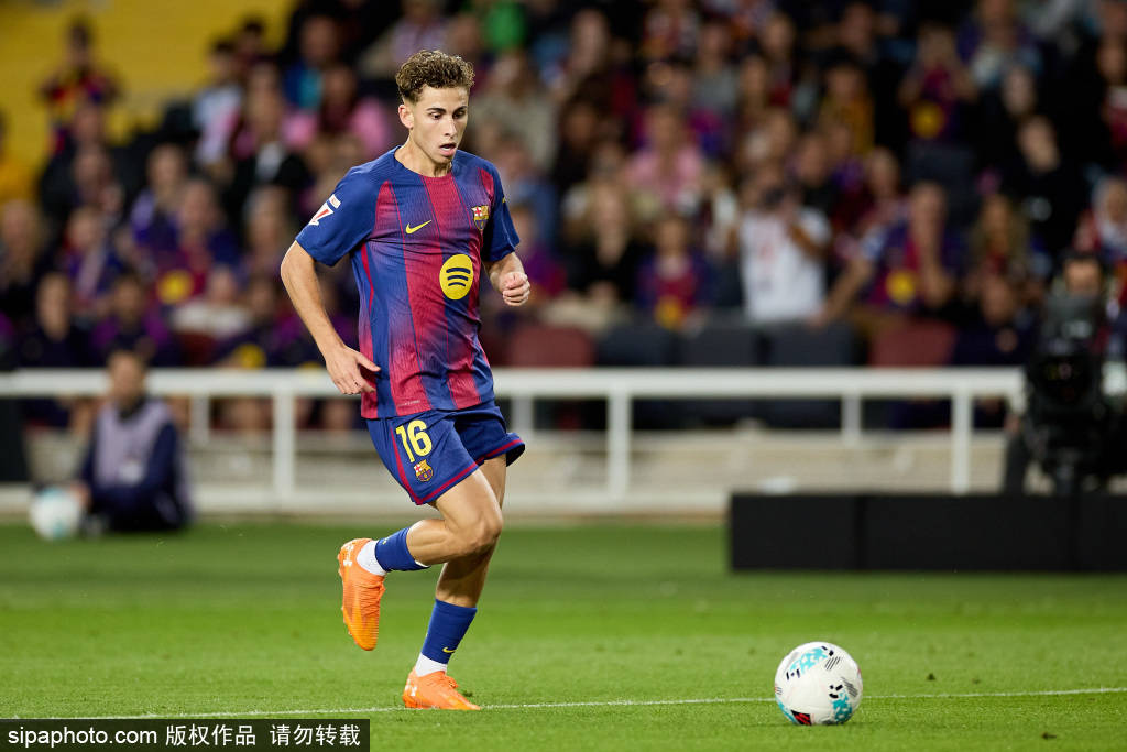 สองปีครึ่งในการสร้าง! ยามาลกลับมาที่คัมป์นูเพื่อเขียนบทใหม่_บาร์เซโลนา_การแข่งขัน_สนามกีฬา