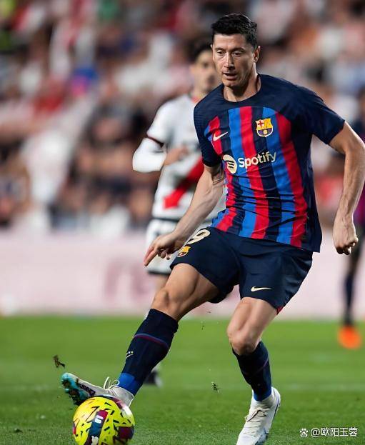 อัปเดตลาลีกา: บาร์เซโลนาคว้าสามแต้มด้วยชัยชนะอย่างยากลำบาก 3-1 เหนือแอตเลติโก มาดริด แต่ต้องแลกมาด้วยการบาดเจ็บของผู้เล่นสำคัญสามคน ได้แก่ โอลโม, ฟลิค และน็อคแคมป์