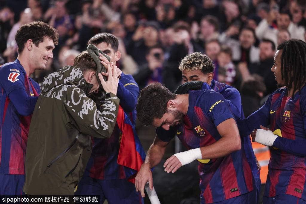 แฟรงค์เฟิร์ตในโฟกัส: คู่แข่งที่เปราะบาง (แต่ยังคงอันตราย) สำหรับเกมบาร์ซ่า | แนวรับ | แชมเปียนส์ลีก