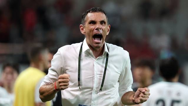 อดีตผู้จัดการทีมเสิ่นหัว โบเอติอุส ลาออกจากตำแหน่งที่เจียงบุกด้วยความโกรธ: ความเป็นพี่น้องหรือนิสัยเก่าที่ตายยาก? ลีก | ผู้จัดการทีม | ผู้ตัดสิน