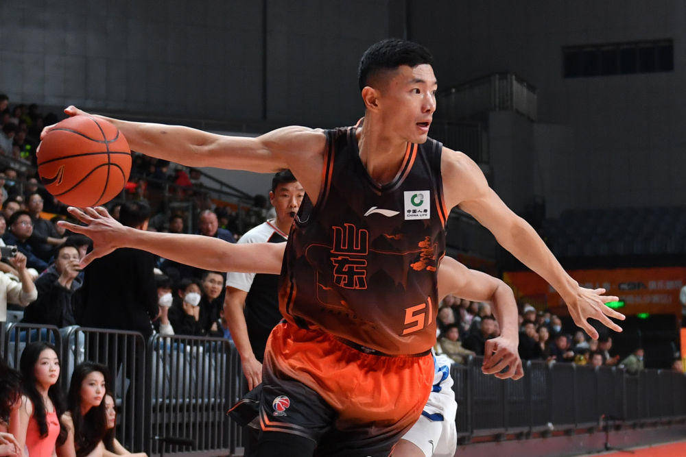 อัปเดตข่าวกีฬากลางวัน|แมนเชสเตอร์ ยูไนเต็ด เสมอกับบอร์นมัธ 4-4; ทีมบาสเกตบอลชายซานตงจะพบกับเสฉวนคืนพรุ่งนี้_หยาง ฮันเซิน_กว่างโจว_ปักกิ่งคอนโทรล