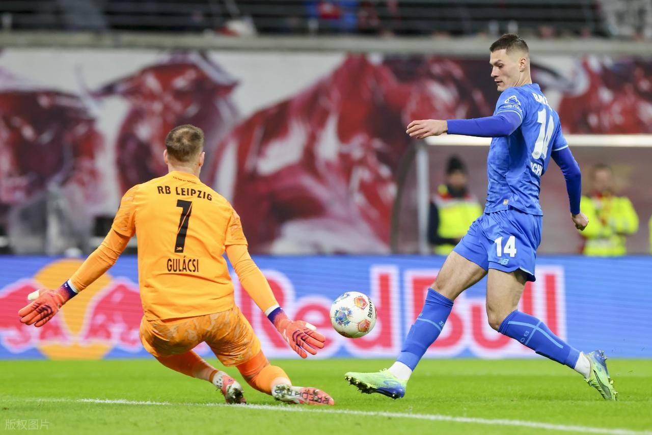 โชคเข้าข้างบาเยิร์น: ความพ่ายแพ้ 1-3 ทำให้รองแชมป์บุนเดสลีกาถูกพลิกโดยไบเออร์ เลเวอร์คูเซ่น, ประสบความพ่ายแพ้ติดต่อกันเป็นครั้งที่สองและตามหลังจ่าฝูงถึงเก้าคะแนน_การแข่งขัน_เหย้า_เหตุการณ์