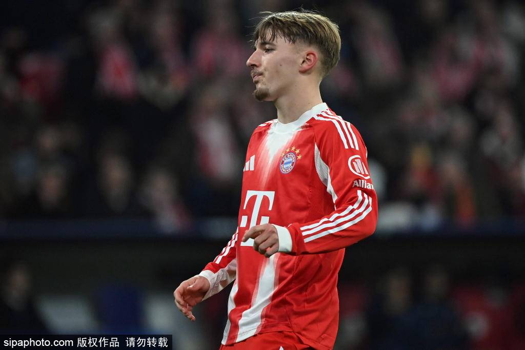 กลยุทธ์การซื้อขายนักเตะช่วงฤดูหนาวของบาเยิร์น มิวนิค และแนวทางการต่อสัญญา: เส้นทางสู่ความสำเร็จอย่างมั่นคงของแชมป์ _ผู้เล่น_ฤดูกาล_แม็กซ์ เอแบร์ล