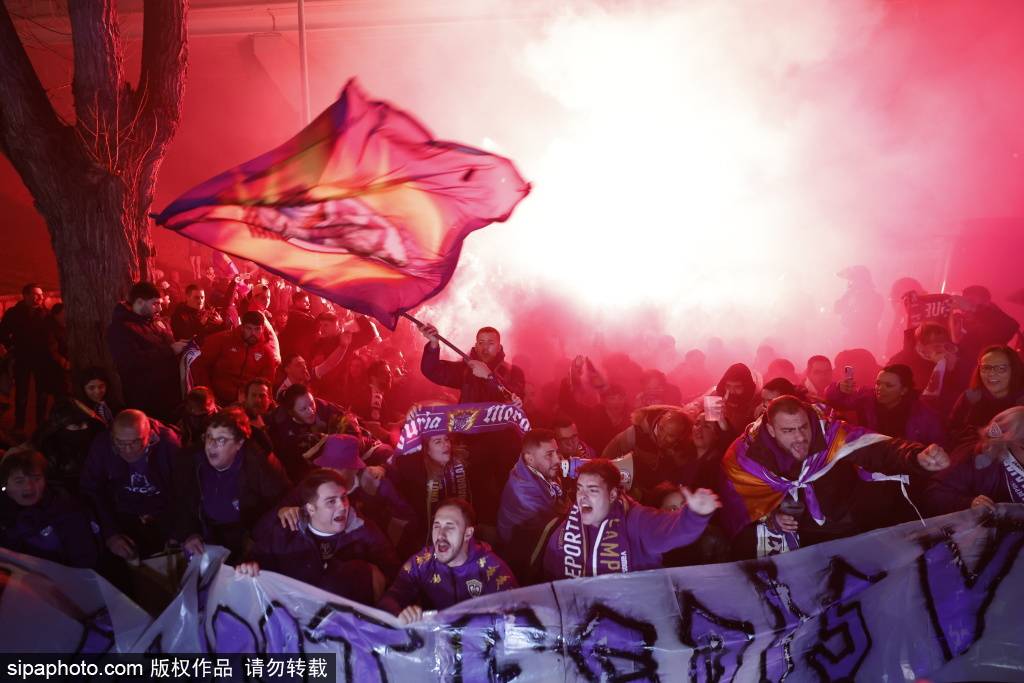 บาร์เซโลนา 2025: ความรุ่งโรจน์และความท้าทายที่ถักทอร่วมกัน – เส้นทางสู่จุดสูงสุดจะดำเนินต่อไปได้หรือไม่? _เดลี_ บียาร์เรอัล เอสปันญอล