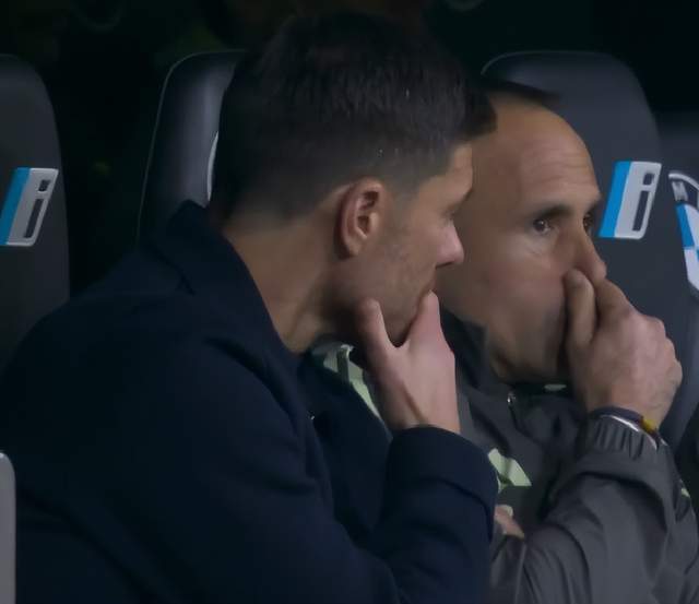 อลอนโซ่ใจหายวาบ! ซูเปอร์สตาร์วัย 24 ปีของเรอัล มาดริด ทำแอสซิสต์และยิงจุดโทษพาทีมคว้าชัย ช่วยทำ 4 ประตูจาก 3 นัดแรก – ขอบคุณพระเจ้าที่เขาไม่ย้ายทีม โรดรีโก้ คีลิยัน เอ็มบัปเป้ เซบีย่า