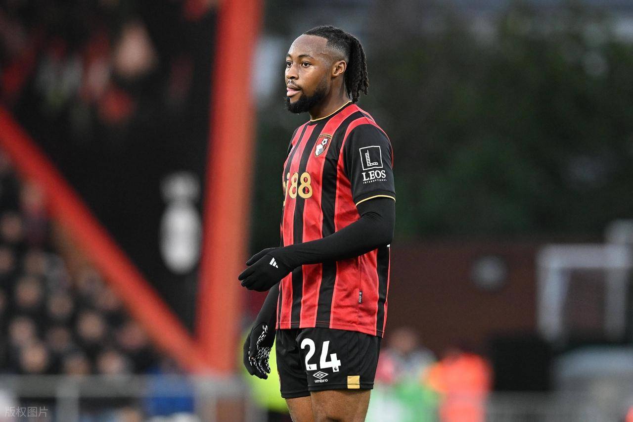 สุดยอดนักเตะ! ยักษ์ใหญ่แห่งแมนเชสเตอร์แย่งชิงเซเมโด้ โดยยูไนเต็ดพร้อมจ่ายค่าฉีกสัญญา 65 ล้านปอนด์เต็มจำนวน! _กองหน้า_ _พรีเมียร์ลีก_ _ตำแหน่ง_