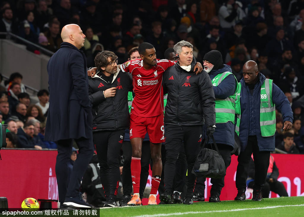 พลังแห่งเงิน! สามประสานมูลค่า 400 ล้านยูโรของลิเวอร์พูลโค่นสเปอร์ส ขณะที่อาการบาดเจ็บของแข้งค่าตัวสถิติสร้างความกังวล Isaac_Ekiti