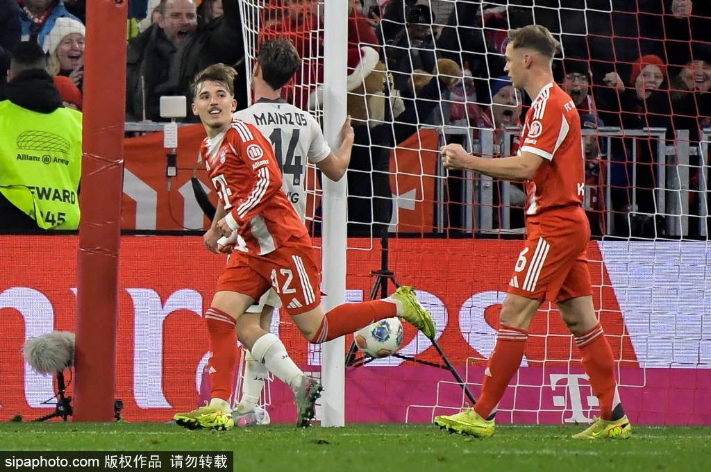 การครองเกมอย่างท่วมท้น! บาเยิร์น มิวนิค กลายเป็นทีมแรกในบุนเดสลีกาที่นำเป็นจ่าฝูงตลอดทั้ง 34 นัดในฤดูกาลนี้_แทคติก_นักเตะ_แฟนบอล