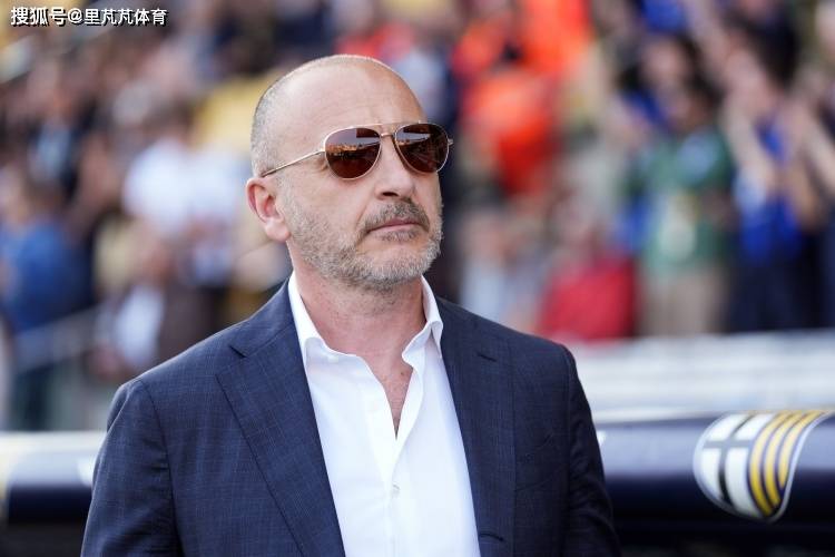 หลังจากปลดผู้จัดการทีม ตอนนี้ถึงคิวผู้อำนวยการกีฬาหรือ? เพิ่งเข้ามาได้แค่ 20 วัน ก็ถูกล่อลวงให้ย้ายไปอยู่กับสโมสรของเพื่อนร่วมชาติแล้ว? ปัญหาของอินเตอร์ มิลานไม่มีวันจบ_Ossileo_ฝั่งซาอุดิ_