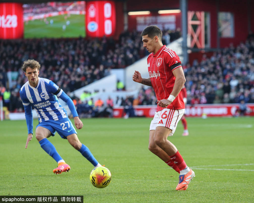 แฟรงค์เฟิร์ตคว้าตัวกองหน้าของน็อตติงแฮม ฟอเรสต์ คัลลัม เมาท์: ดาวรุ่งพุ่งแรงในตลาดซื้อขาย_แฟน_แรนส์