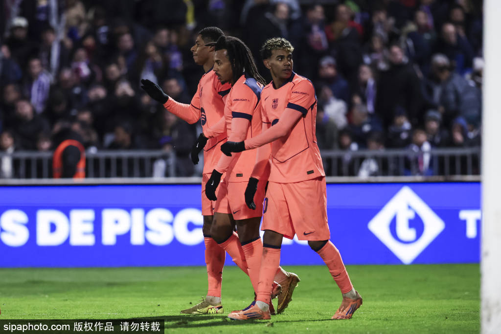 ความงดงามชั่วขณะของบาร์เซโลนาของฟลิก: ปรัชญาฟุตบอลเบื้องหลังการแข่งขันรอบรองชนะเลิศแชมเปียนส์ลีก | ยามาล | อินเตอร์