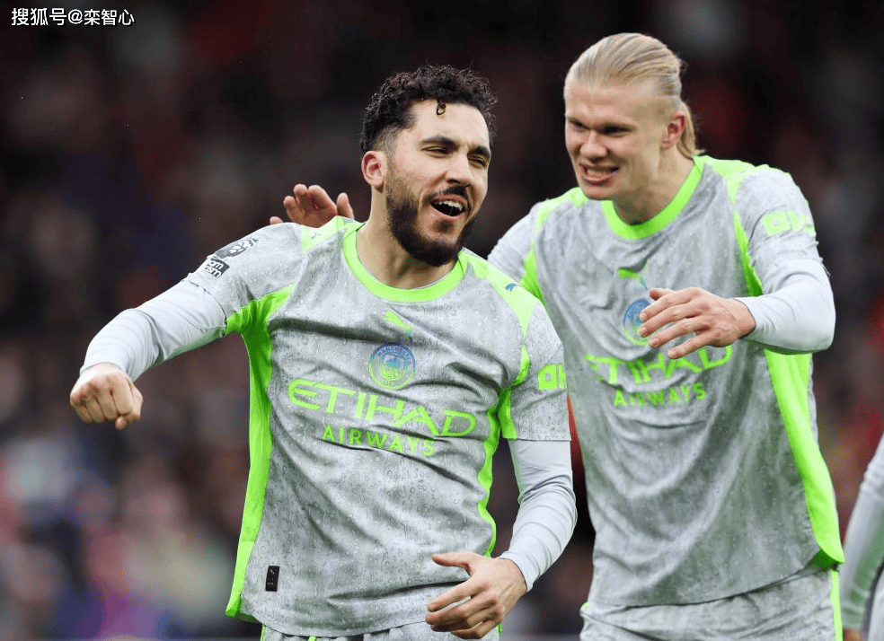 2-1 น็อตติงแฮม ฟอเรสต์ + คว้าชัยชนะในลีกติดต่อกันเป็นนัดที่หก + ชนะติดต่อกันแปดนัดในทุกรายการแข่งขัน + ตามหลังอาร์เซนอลเพียงสองคะแนน แมนเชสเตอร์ ซิตี้ พบ ซันเดอร์แลนด์