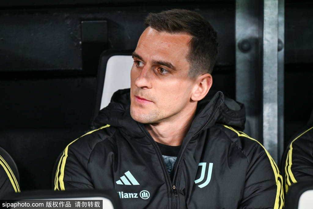 กัสเปรินี่พูดถึงชัยชนะของโรม่า: บทบาทสำคัญของดีบาลาและโอกาสพัฒนาของโคเน่ การแข่งขัน | กัลโช่ เซเรีย อา