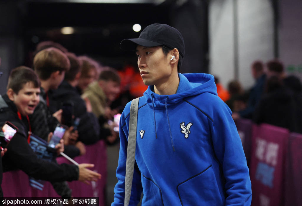 เบรนแนน จอห์นสัน ถูกบอกว่าเขาไม่ได้เป็นส่วนหนึ่งของแผนอนาคตของท็อตแนม, โดยมีคริสตัล พาเลซ กลายเป็นจุดหมายใหม่ของเขา?_นักฟุตบอล_แฟนบอล