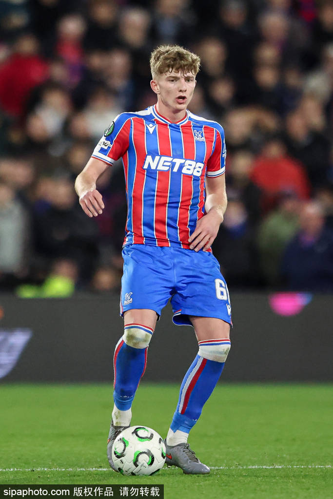 การเจรจาสัญญาของมาต้าหยุดชะงัก: แมนเชสเตอร์ ยูไนเต็ด ติดตามอนาคตของกองหน้าคริสตัล พาเลซอย่างใกล้ชิด กองหน้า แฟนๆ ลียง