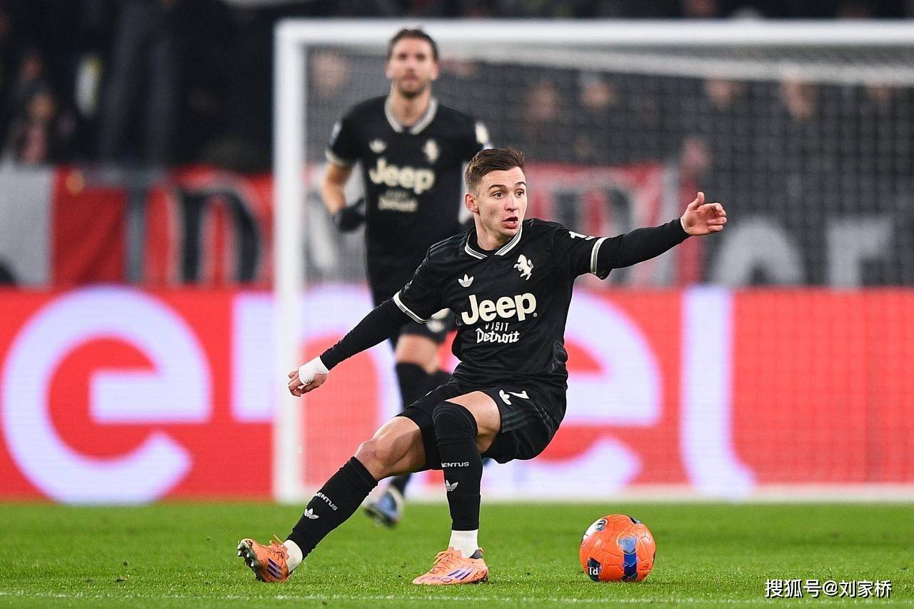 ลืมผลเสมอไป ยูเวนตุสยังคงอยู่อันดับสี่; หน้าต่างการย้ายทีมช่วงฤดูหนาวอาจเห็นการเสริมทัพในแนวรุก; ดีบาล่าต้องสร้างความมั่นใจใหม่ _การแข่งขัน_ โรม่า เคียซ่า