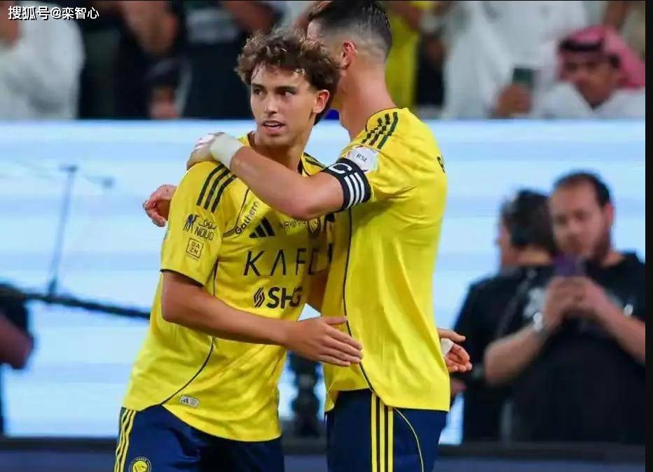 ผู้ทำประตูสูงสุดของลีกแซนดี้: คริสเตียโน่ โรนัลโด้ นำเป็นจ่าฝูงด้วย 14 ประตู! ฌาอัว เฟลิกซ์ ตามมาติดๆ ด้วย 13 ประตู! _โทนี่_เรเตกูย_ประตู