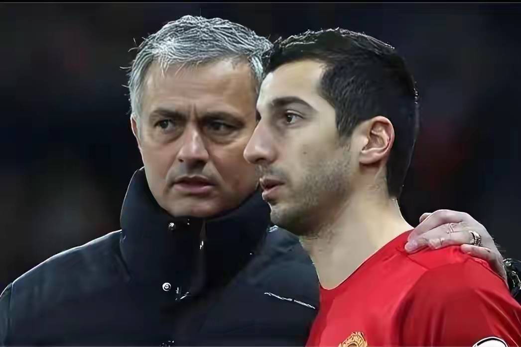 สองทีมผ่านเข้ารอบ + 13 คะแนนแน่นอน! มูรินโญ่ + แชมป์เซเรีย อา – รอบสุดท้ายจะเขียนชะตากรรมใหม่ได้หรือไม่? รอบเพลย์ออฟ, แชมเปียนส์ลีก